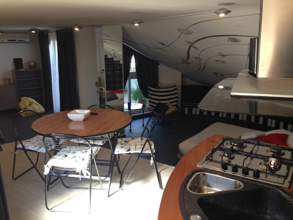 Apartment Jazz Style