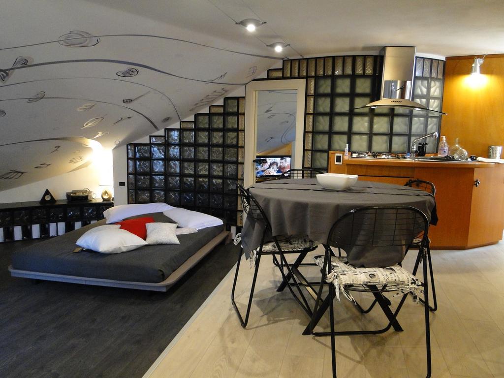 Apartment Jazz Style *