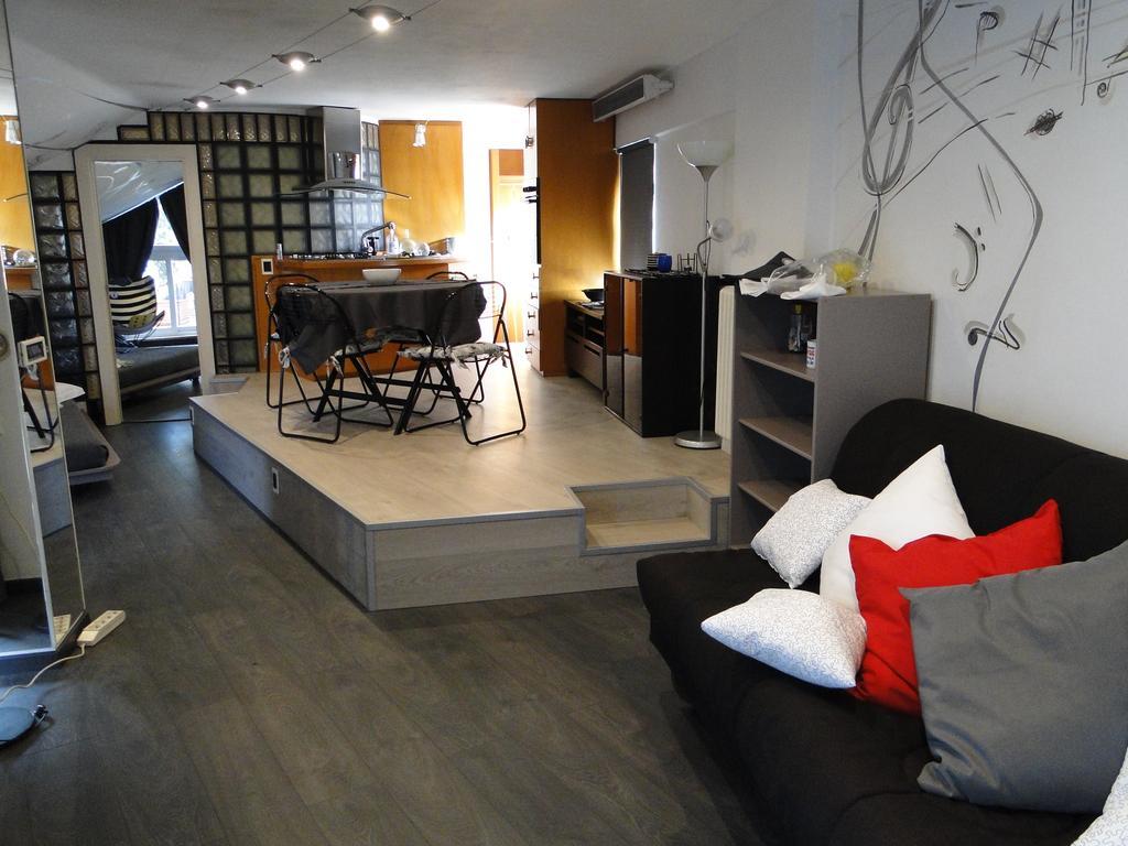 Apartment Jazz Style Rom
